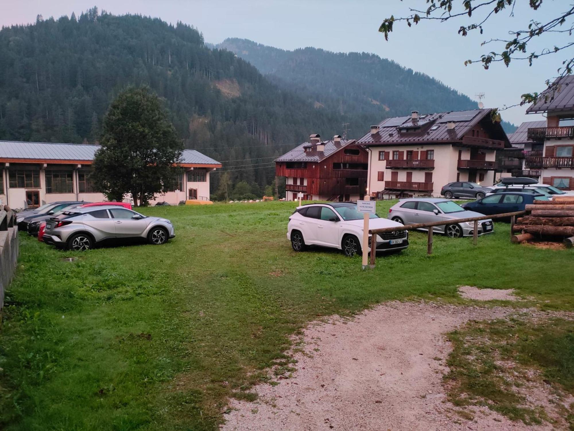 Best Western Hotel Nevada San Vito di Cadore Extérieur photo